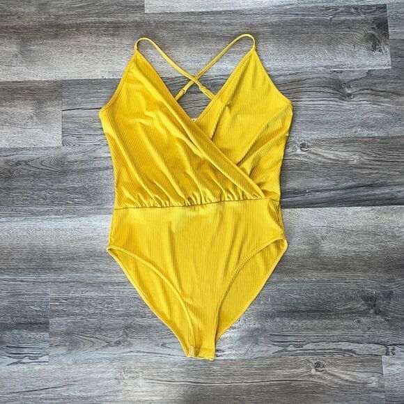 Love Tree Surplice Yellow Ribbed Bodysuit Large - Picture 1 of 5